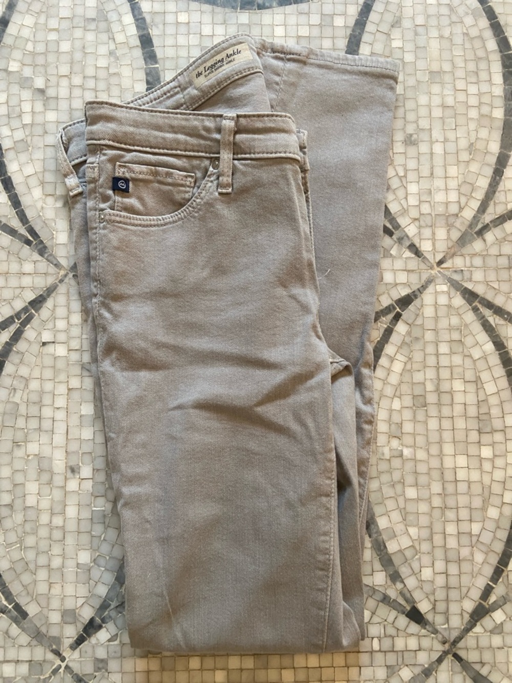 AG Adriano Goldschmied Skinny Jeans in Light Taupe